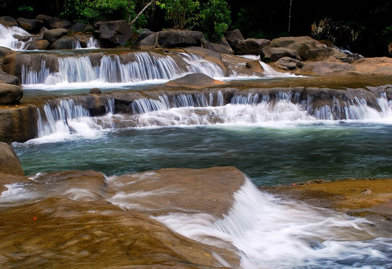 Thác nước đẹp hút hồn, khách du lịch Nha Trang không thể bỏ lỡ - ảnh 2