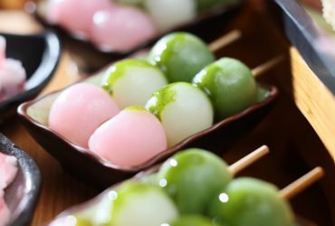 Bánh Bột Gạo (Dango)