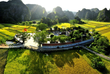 Đền Thái Vi nhìn từ trên xuống